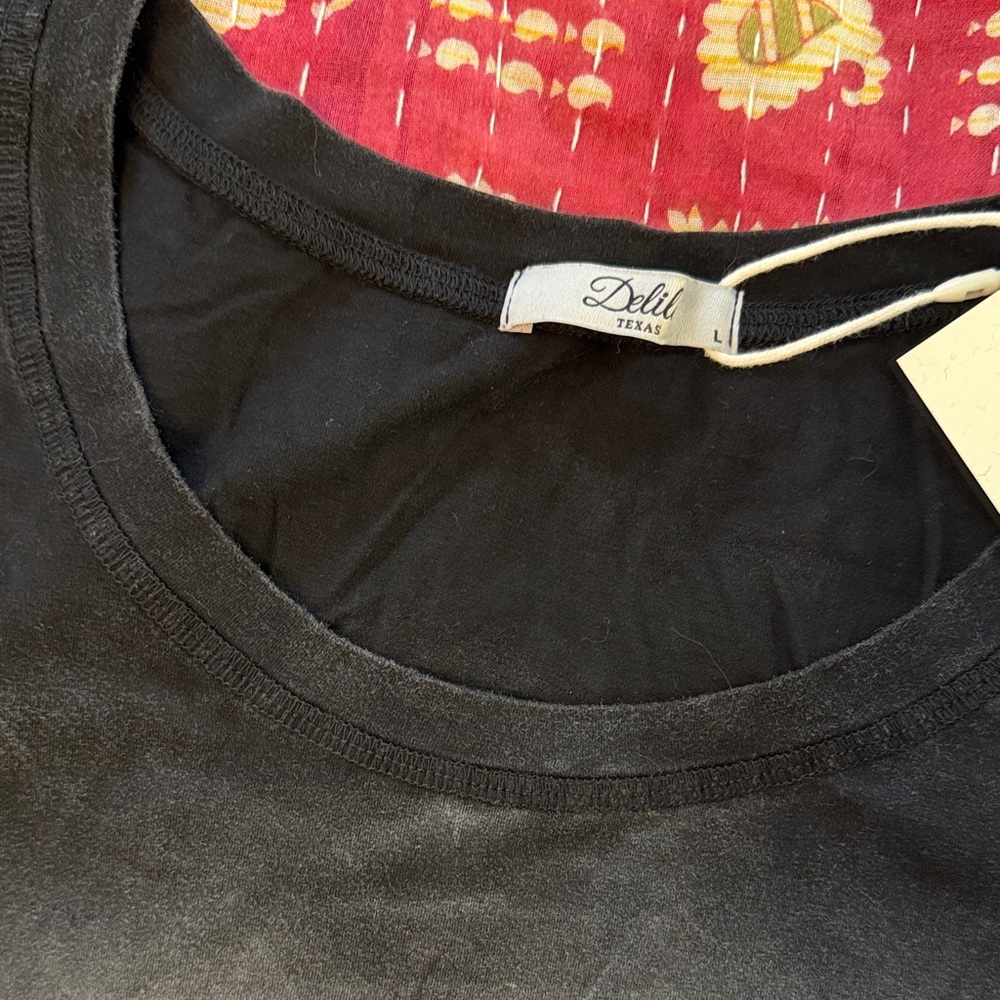Montana West Black Short Sleeve Tee with Subtle Floral Cross Graphic - Picture 3 of 8